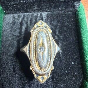 Vintage Avon Kensington ring